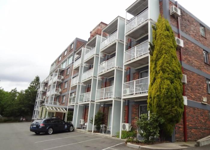 Adina Place Motel Apartments