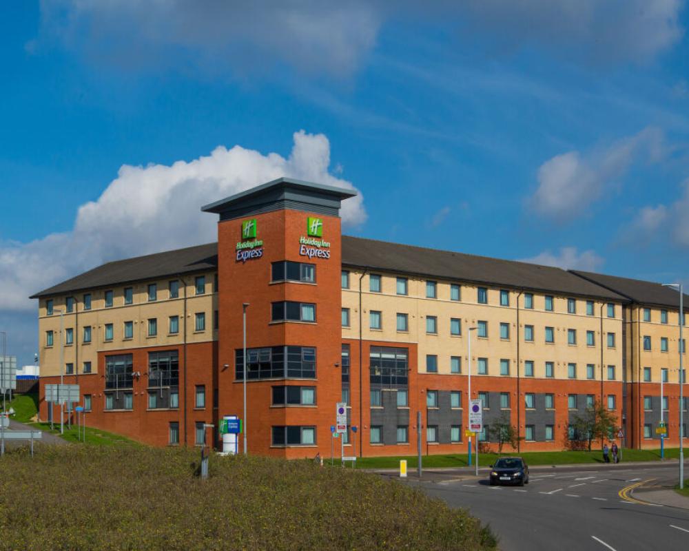 Holiday Inn Express London Luton Airport by IHG