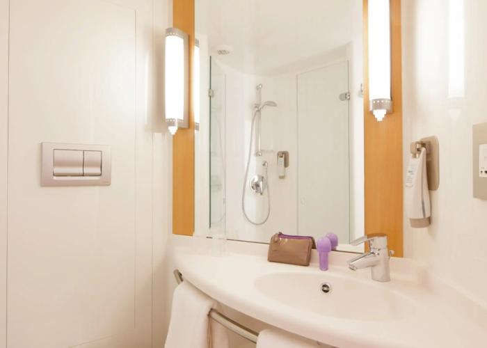 ibis London Luton Airport