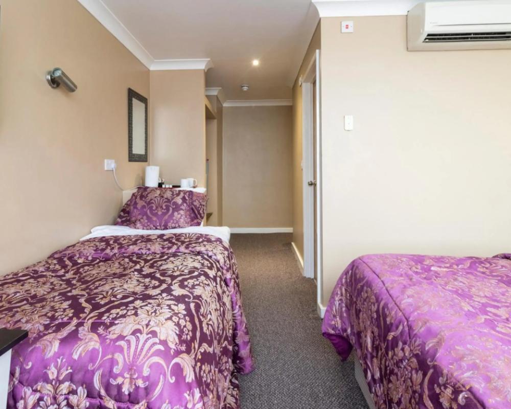 фото Stuart Hotel