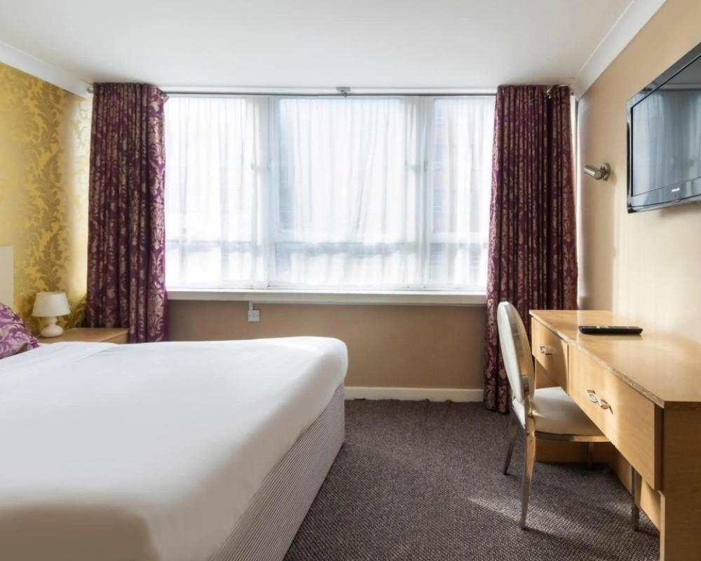 фото Stuart Hotel