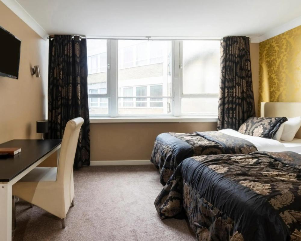 фото Stuart Hotel