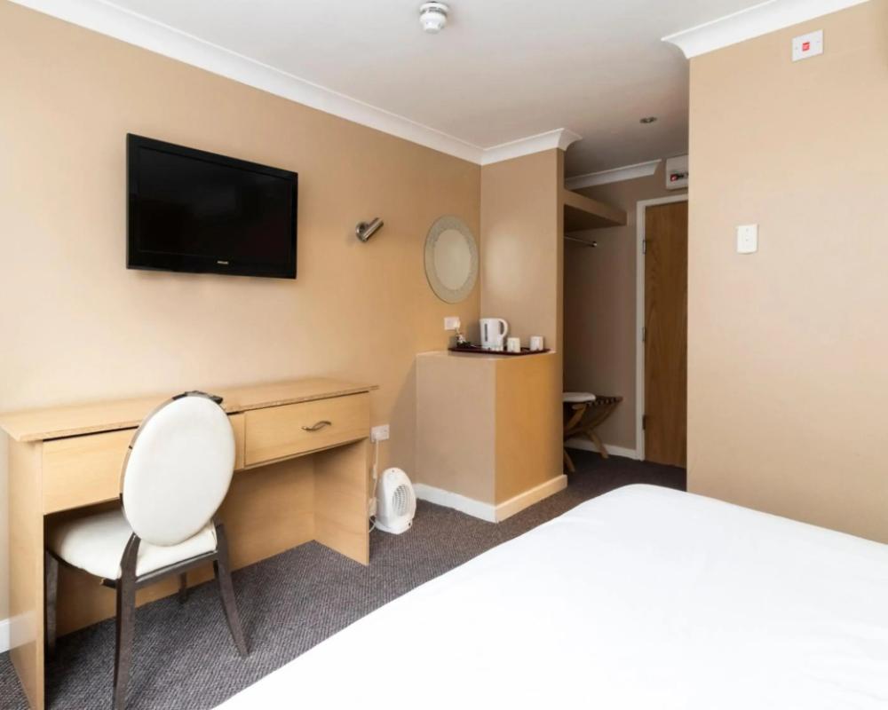фото Stuart Hotel