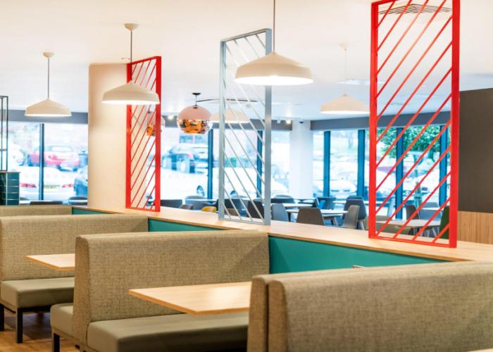Holiday Inn London - Luton Airport by IHG