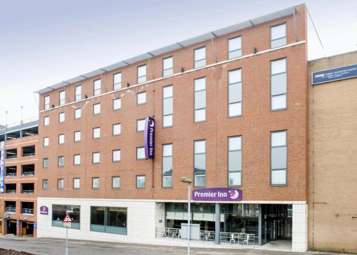 Premier Inn Luton Town Centre