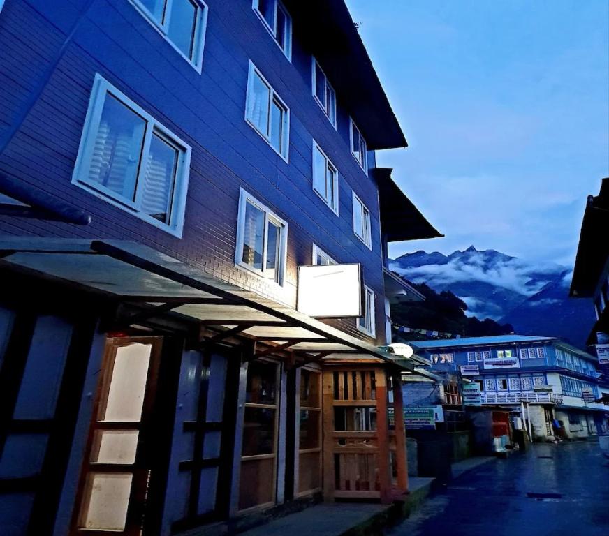 Lama Hotel