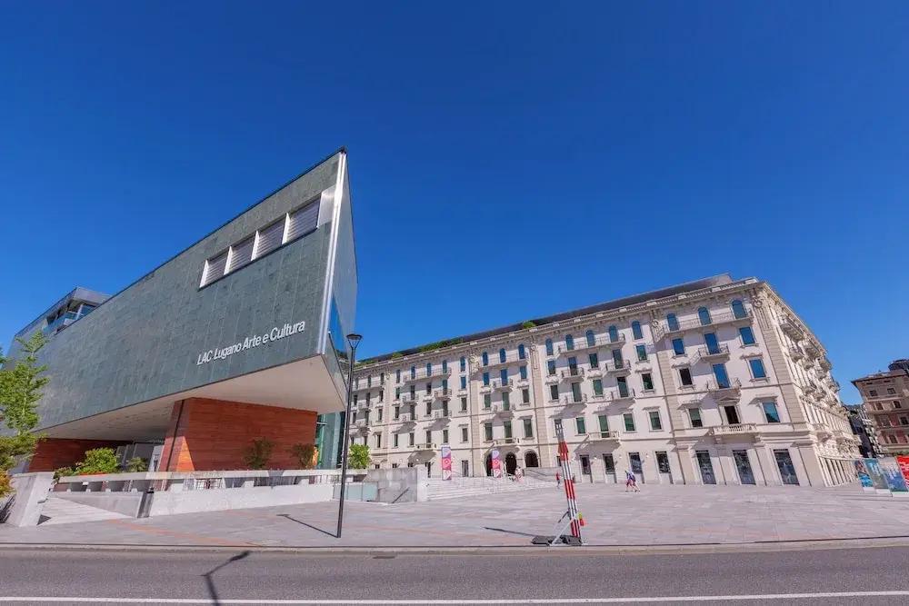 Apartment View And Pool