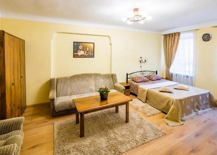 Apartment Krakivska 15