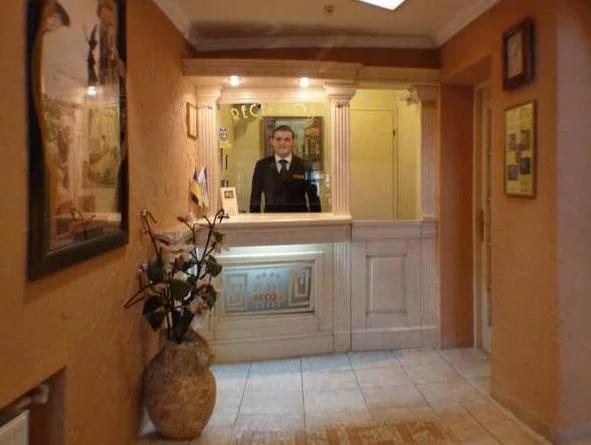 Eney Hotel