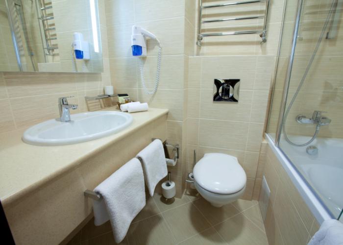 Dnister Premier Hotel