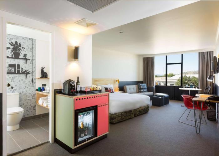 Atura Albury