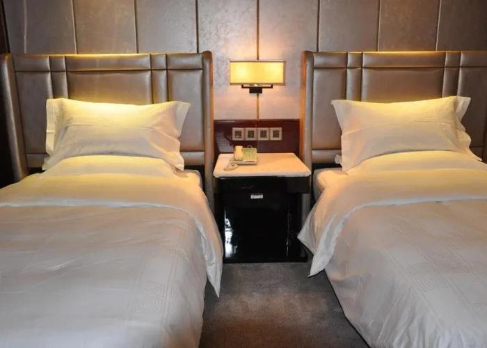 Tibet Minshan Hotel