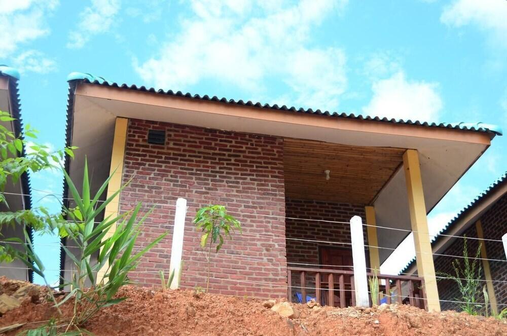 Chomdoy Bungalow & Restaurant