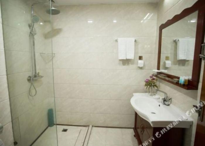 Dinis Business Hotel Kaiyuan Branch