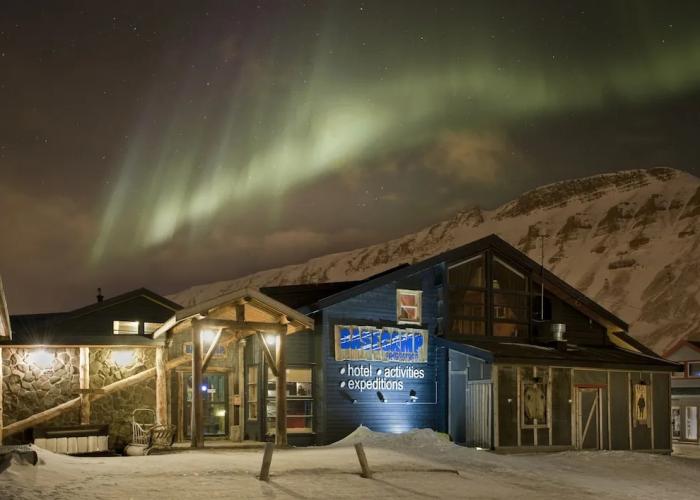 Basecamp Spitsbergen Hotel
