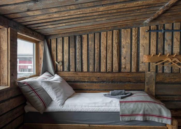 Basecamp Spitsbergen Hotel