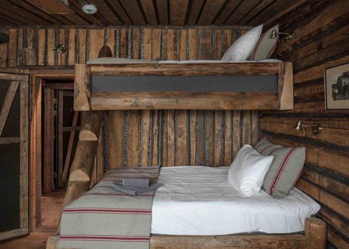 Basecamp Spitsbergen Hotel