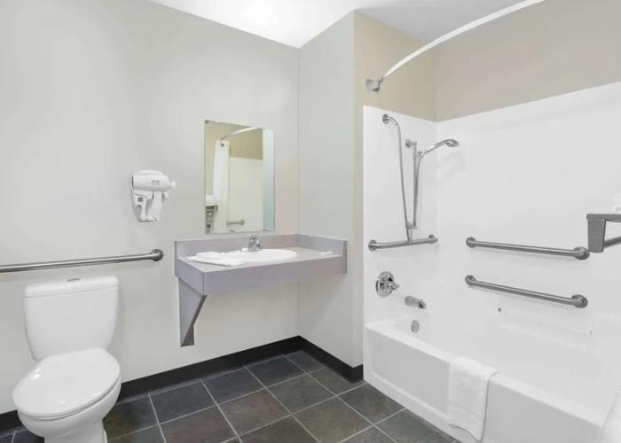 Northwoods Inn & Suites