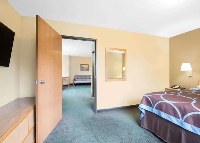 Northwoods Inn & Suites