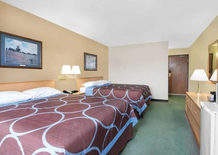 Northwoods Inn & Suites