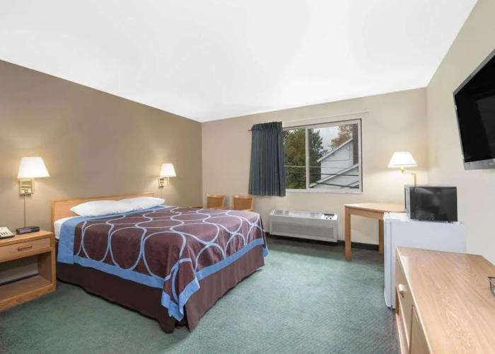 Northwoods Inn & Suites