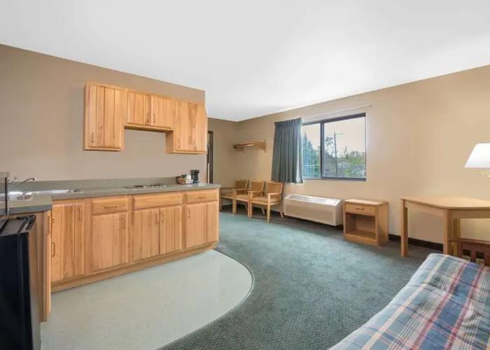 Super 8 Ely Minnesota