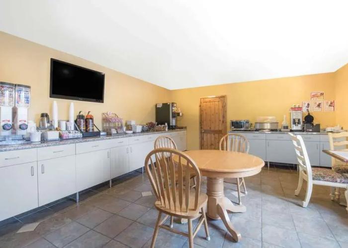 Super 8 Ely Minnesota