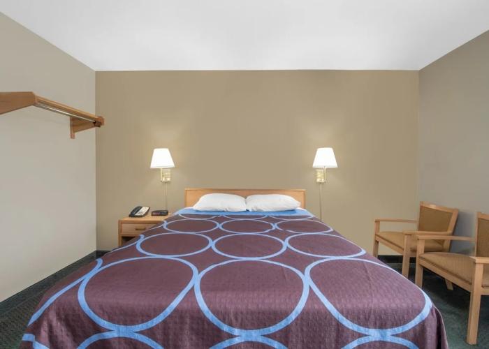 Super 8 Ely Minnesota