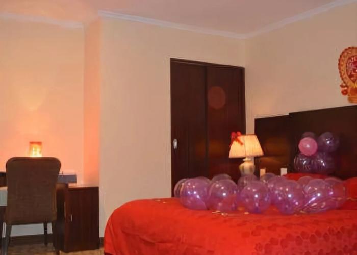 Huatian Century Hotel