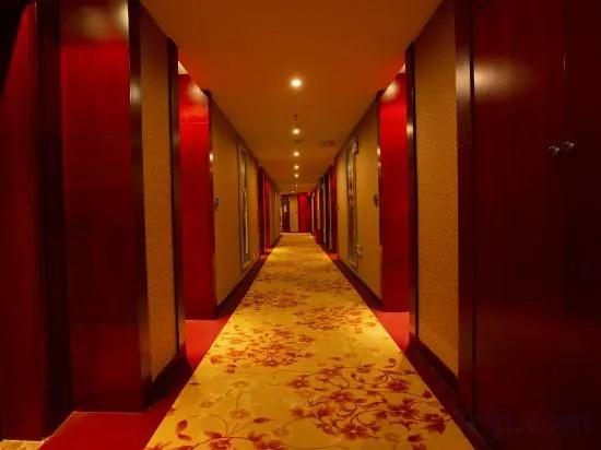 Golden Lusheng International Hotel