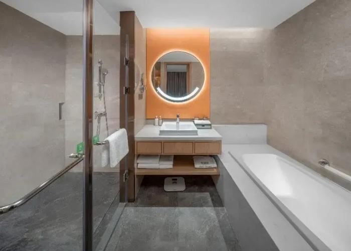 Holiday Inn Luzhou Longjian by IHG