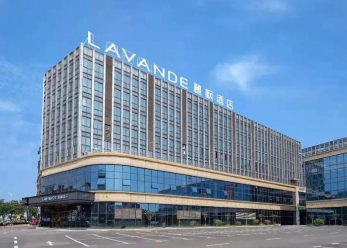 Lavande Hotel Luzhou Jiale Century City
