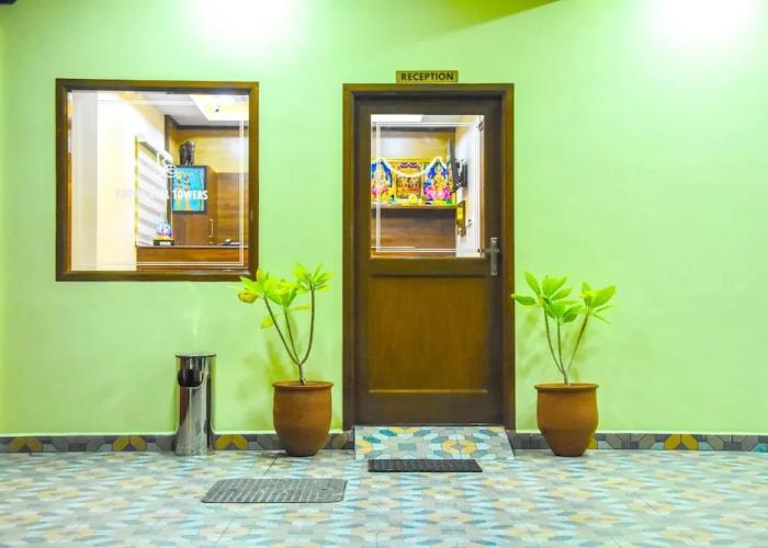 Hotel Rathnavel Towers