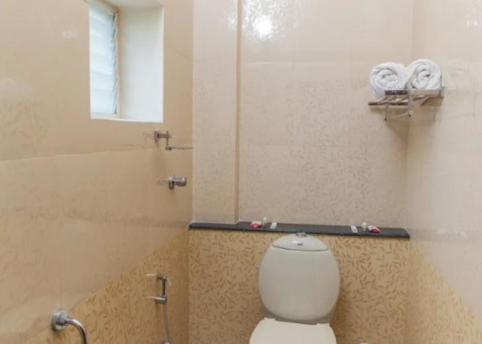 Hotel Rathnavel Towers