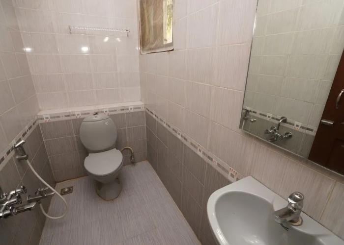 Lloyds Guest House Krishna Street - T Nagar