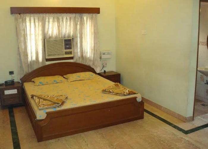 Lloyds Guest House Krishna Street - T Nagar