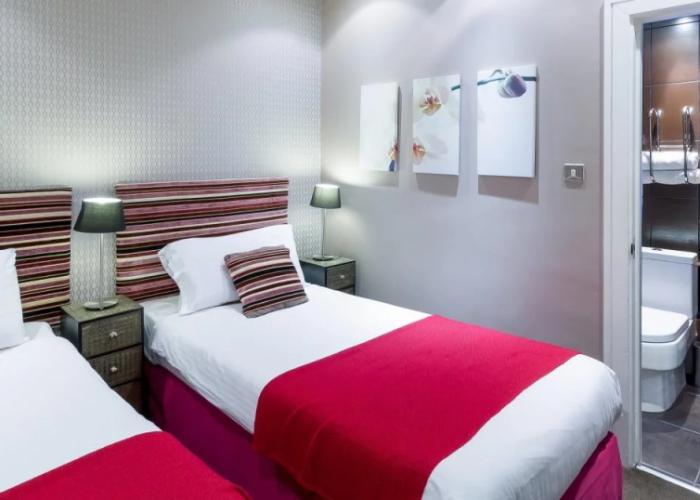 Hotel Lushpads