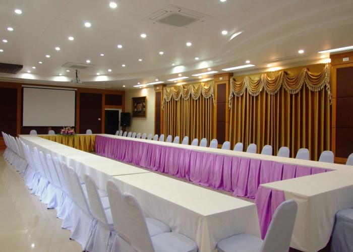 Queen Palace Hotel