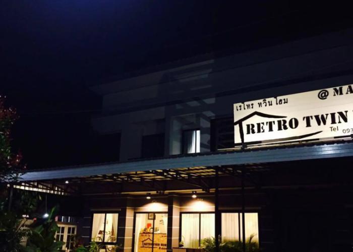 Retro Twin Home at Maesot