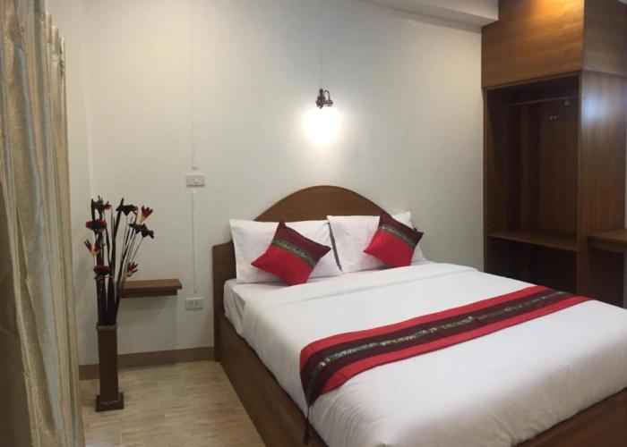 Maesot Siri Hotel