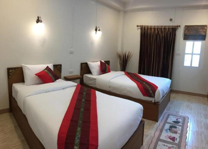 Maesot Siri Hotel