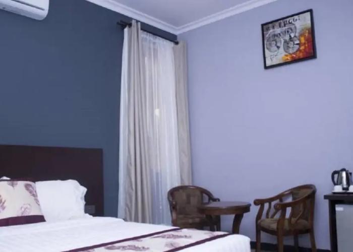 Hotel Desderia