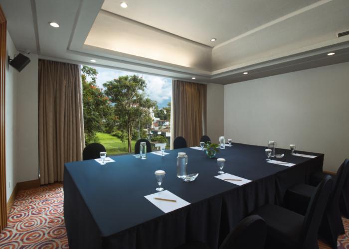 Aston Manado Hotel
