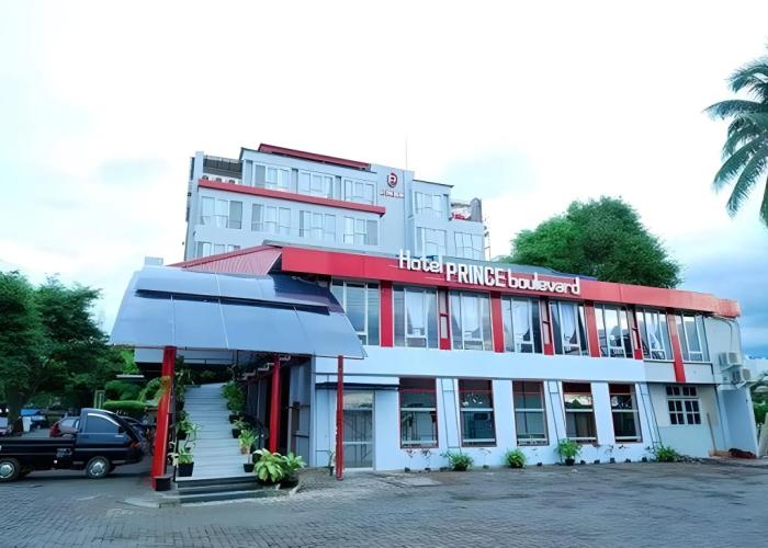 OYO 1318 Hotel Prince Boulevard