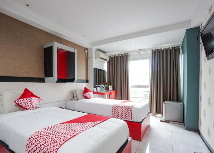 OYO 1318 Hotel Prince Boulevard