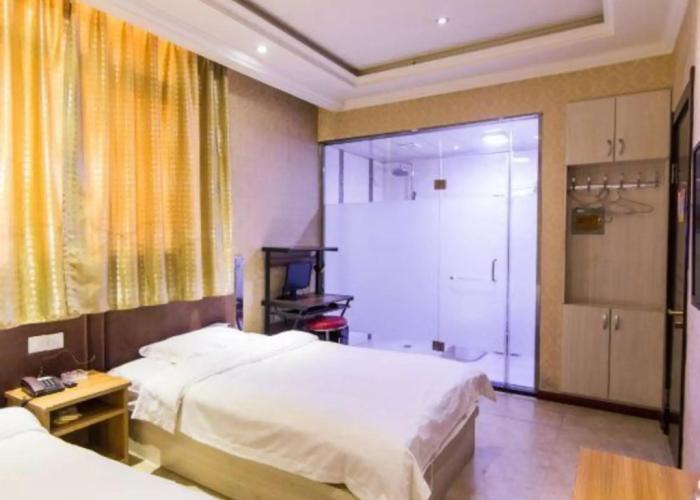 Holiday Yizhan Express Motel