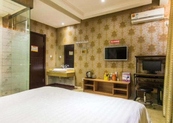 Holiday Yizhan Express Motel
