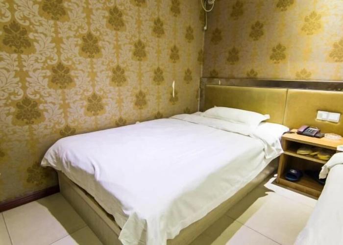 Holiday Yizhan Express Motel