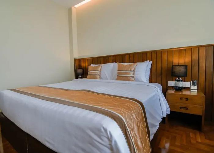 New Wave Hotel
