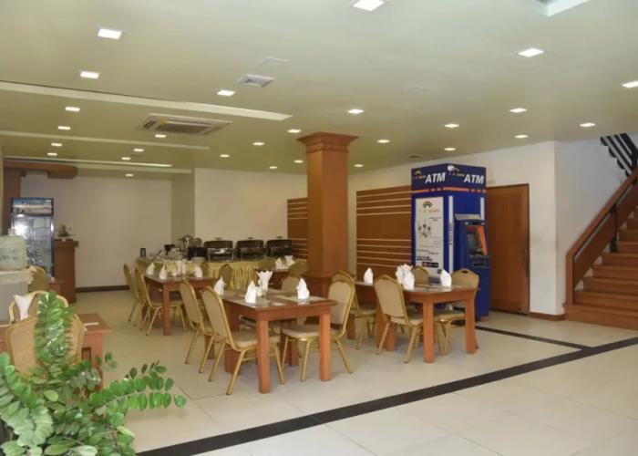 Paragon Hotel